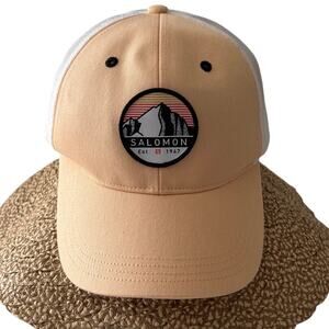 Salomon Trucker Curved Cap NWT Apricot Ice Sz L/XL Snapback Lightweight Rare